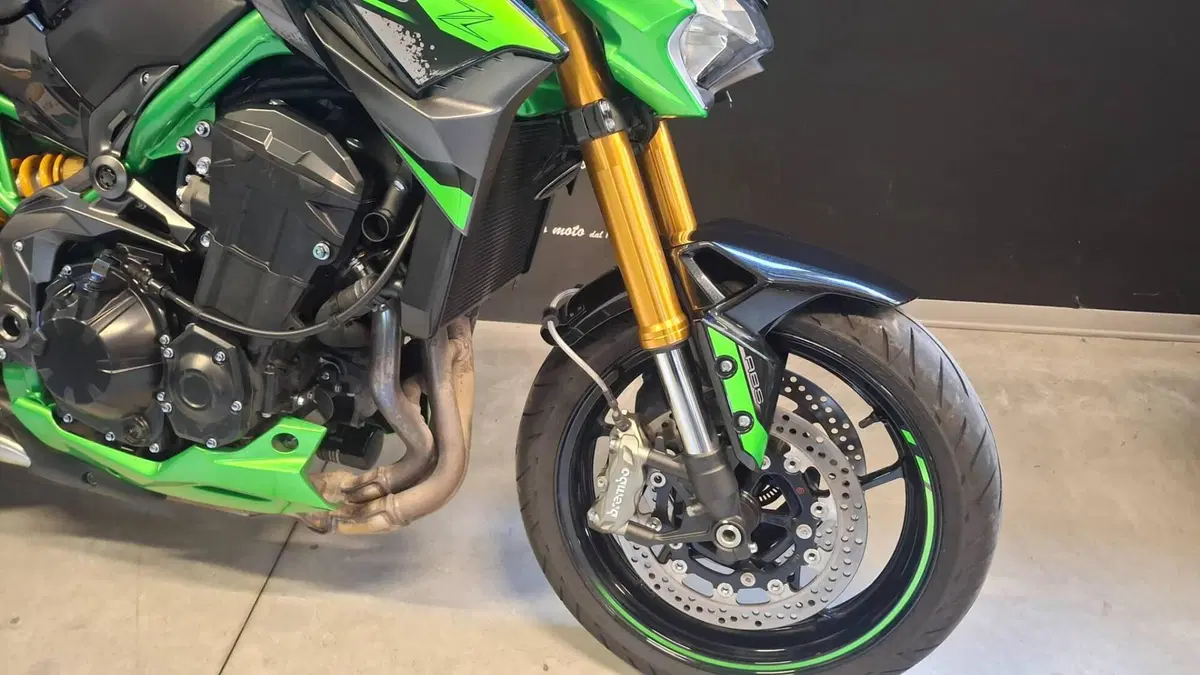 Kawasaki Z 900 SE (2022 - 24) (5)