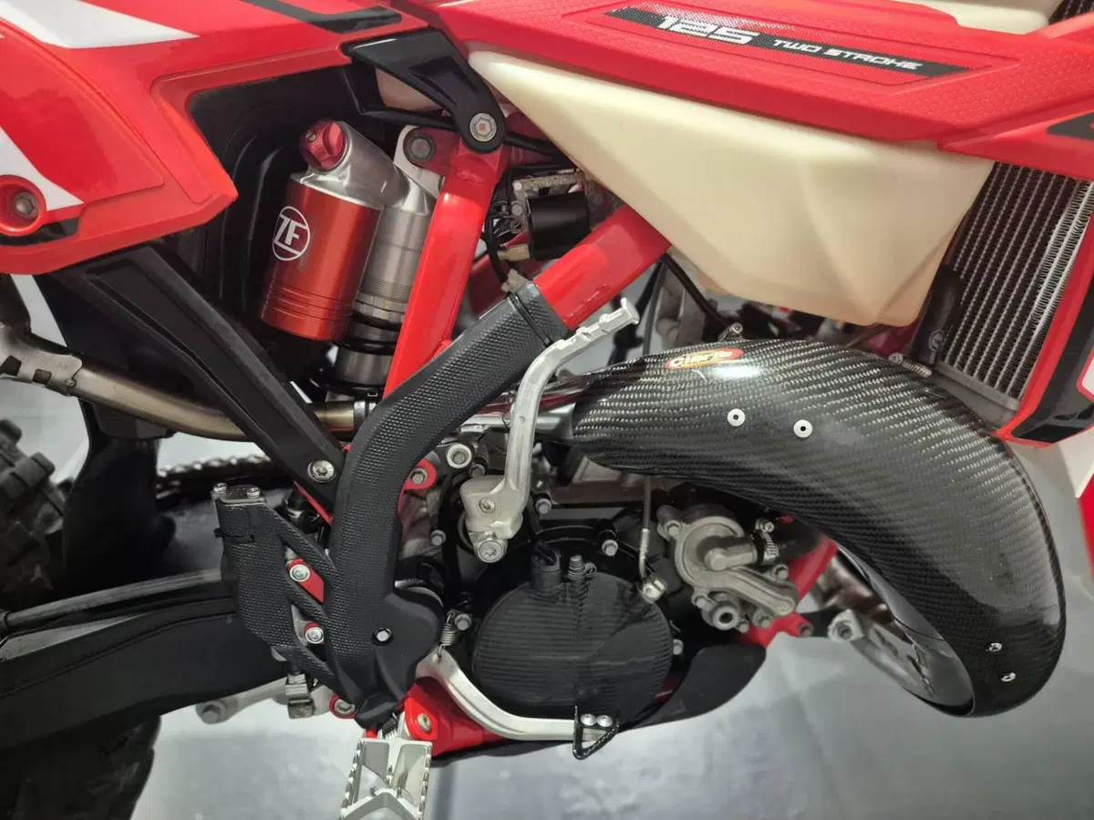Betamotor RR 125 2T Enduro (2023) (4)
