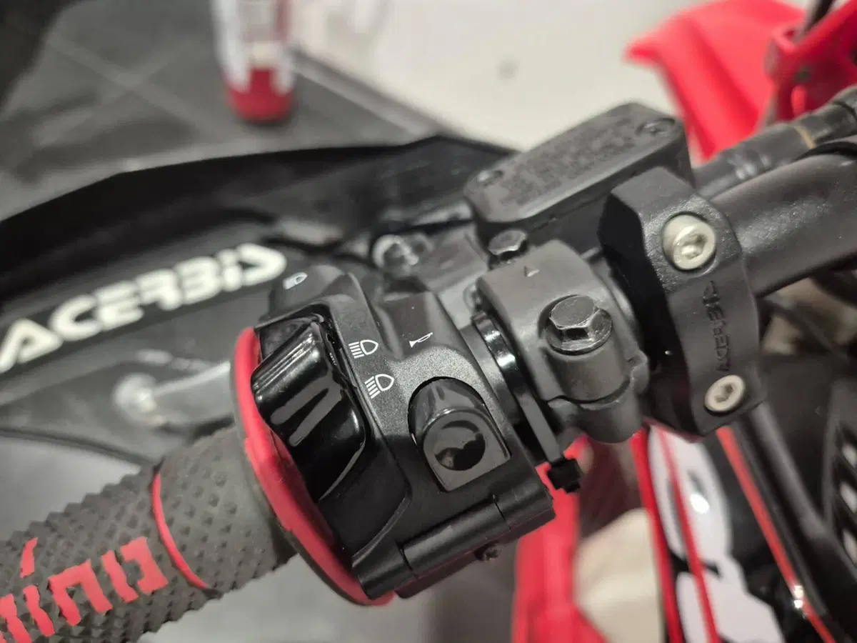 Betamotor RR 125 2T Enduro (2023) (16)