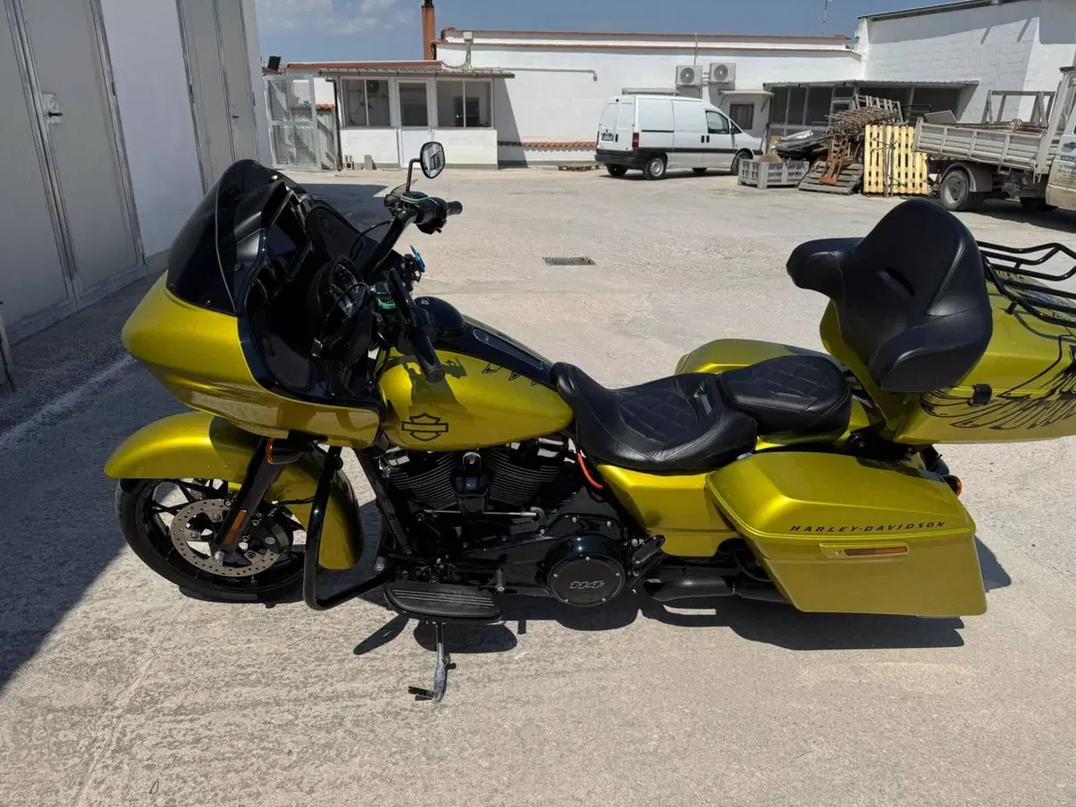 Harley-Davidson 114 Road Glide Special (2019 - 20) - FLTRXS (4)