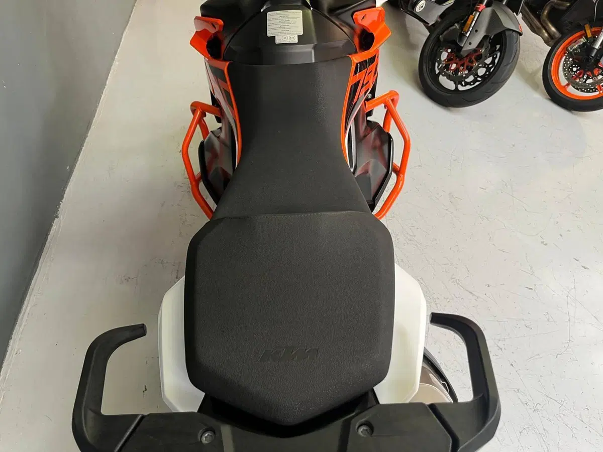 KTM 790 Adventure (2019 - 20) (4)