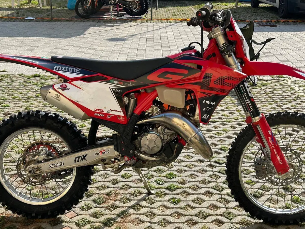 GASGAS EC 125 (2025) (3)