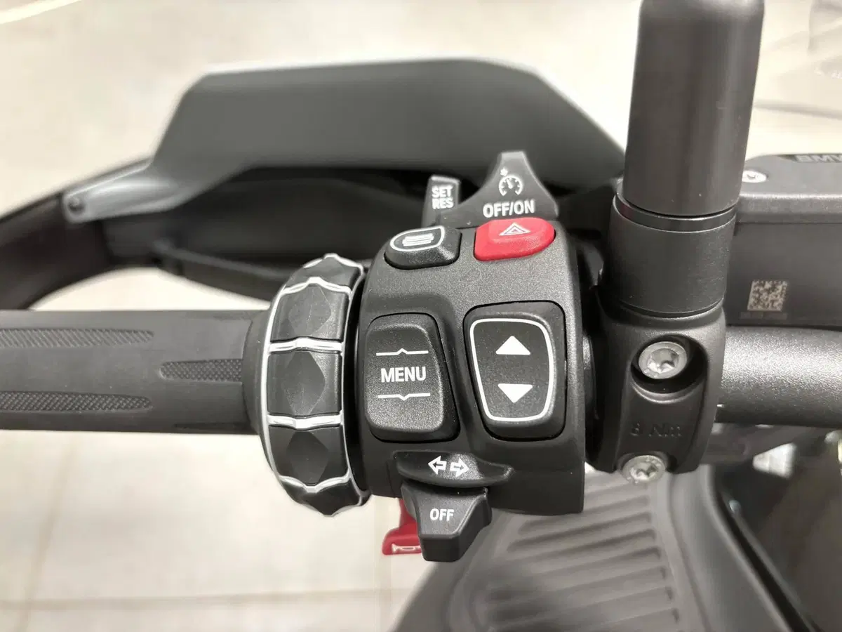 Bmw R 1300 GS Adventure Triple Black (2025 - 26) (9)