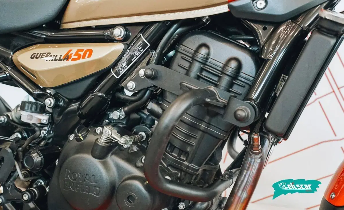 Royal Enfield Guerrilla 450 (2024 - 26) (9)