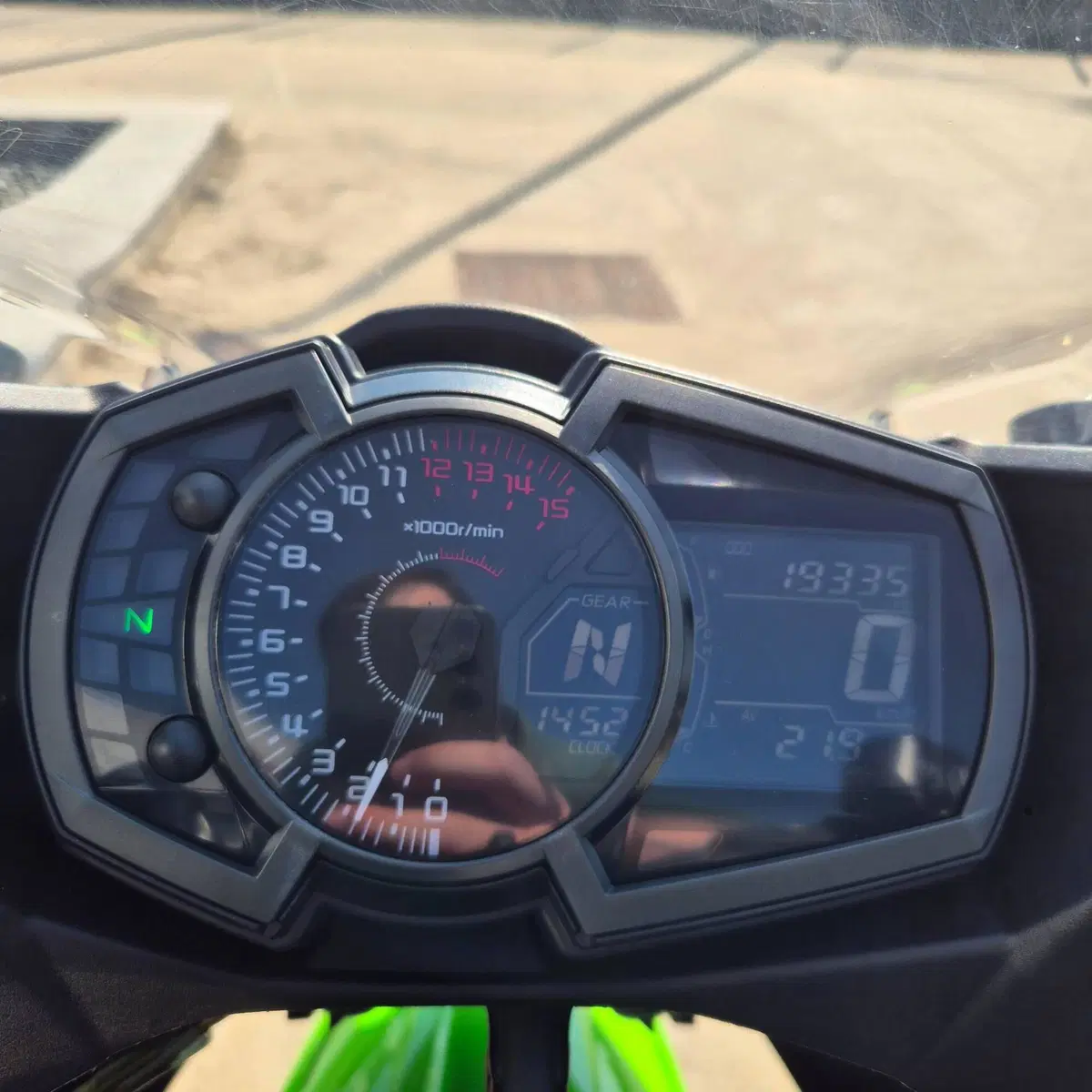 Kawasaki Ninja 400 (2023) (9)