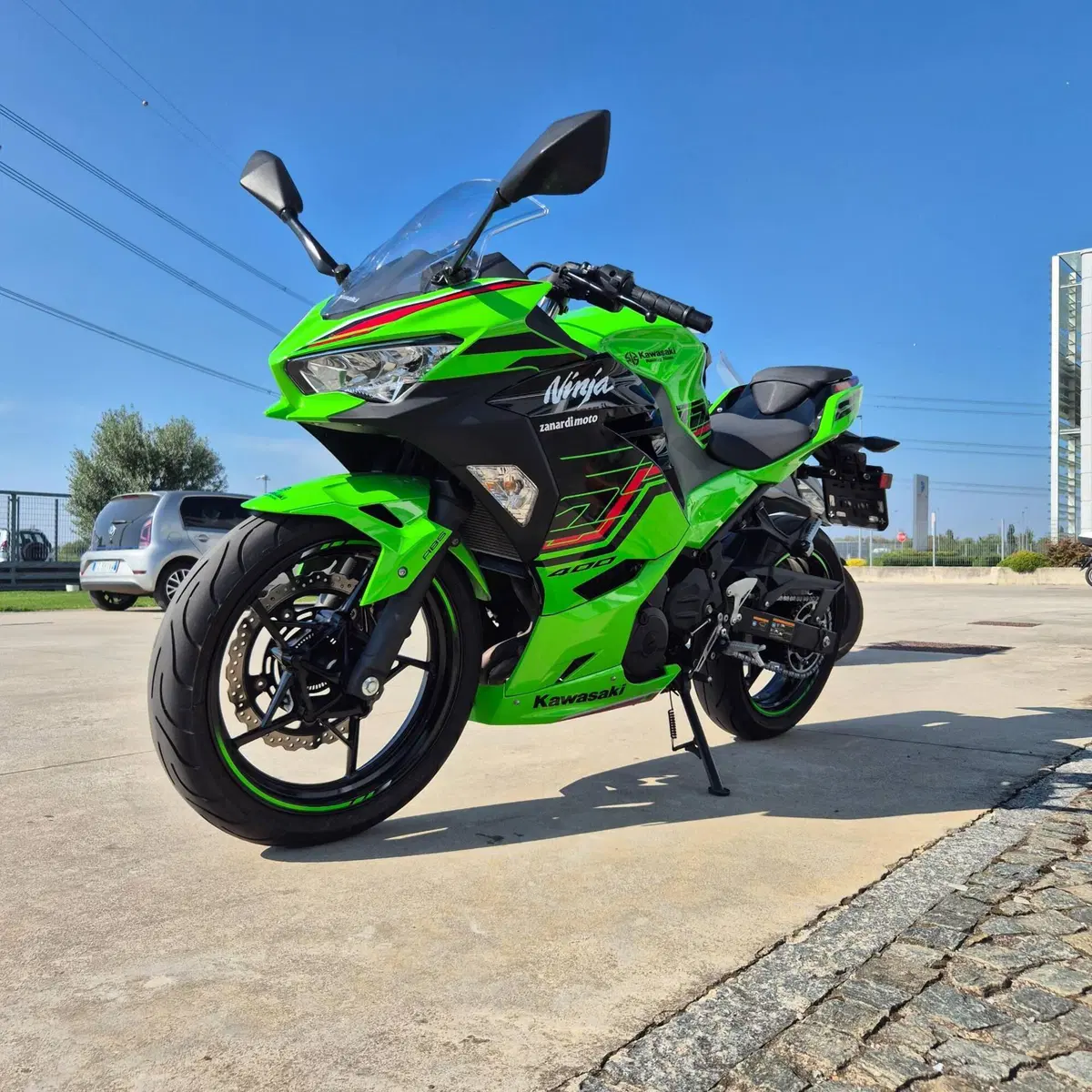 Kawasaki Ninja 400 (2023) (4)