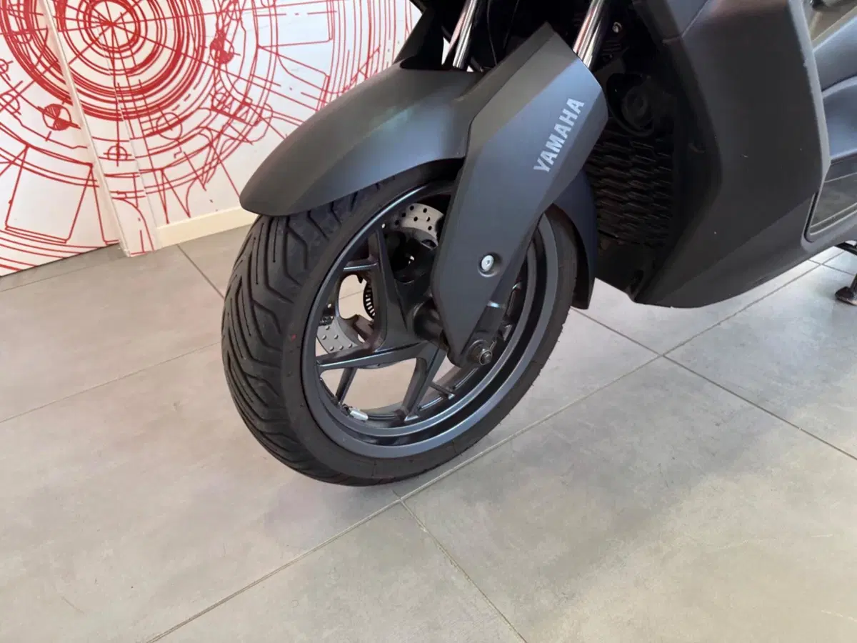 Yamaha X-Max 300 (2021 - 24) (13)