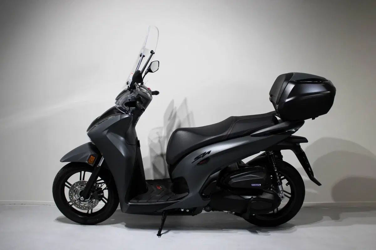 Honda SH 350i Sport (2025 - 26) (4)