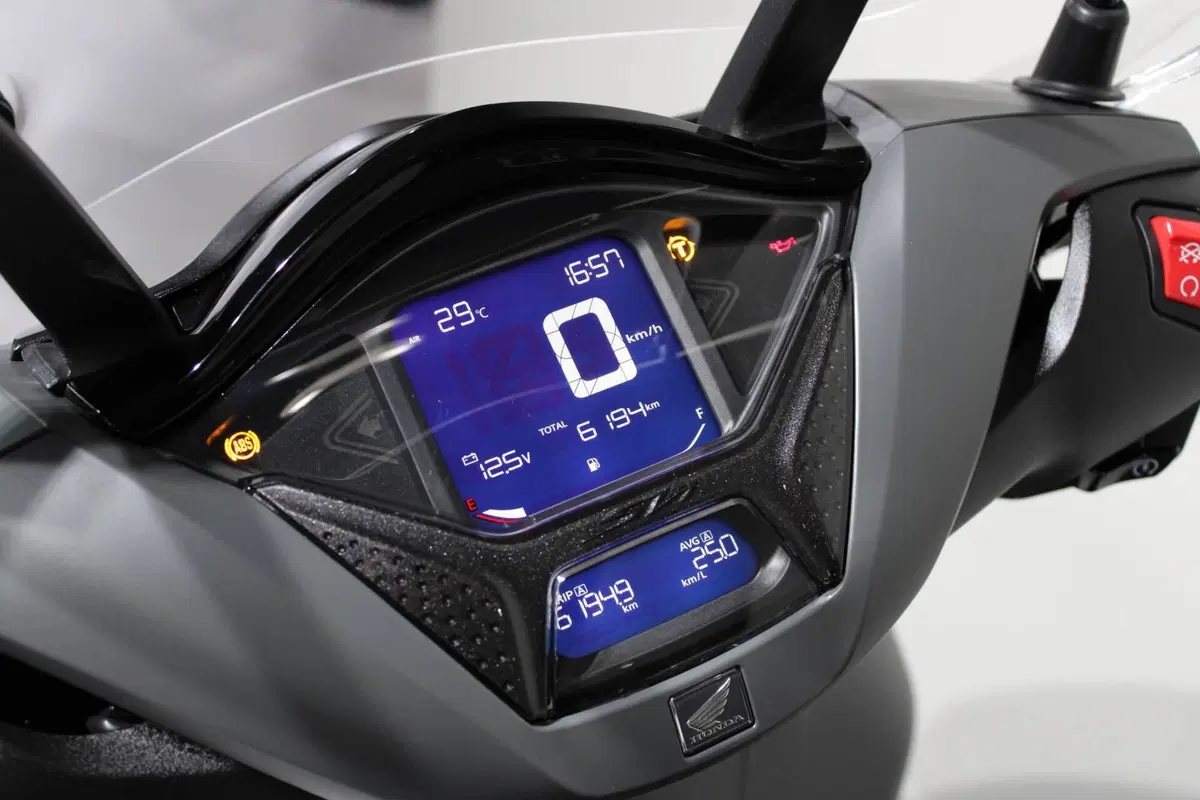 Honda SH 350i Sport (2025 - 26) (5)