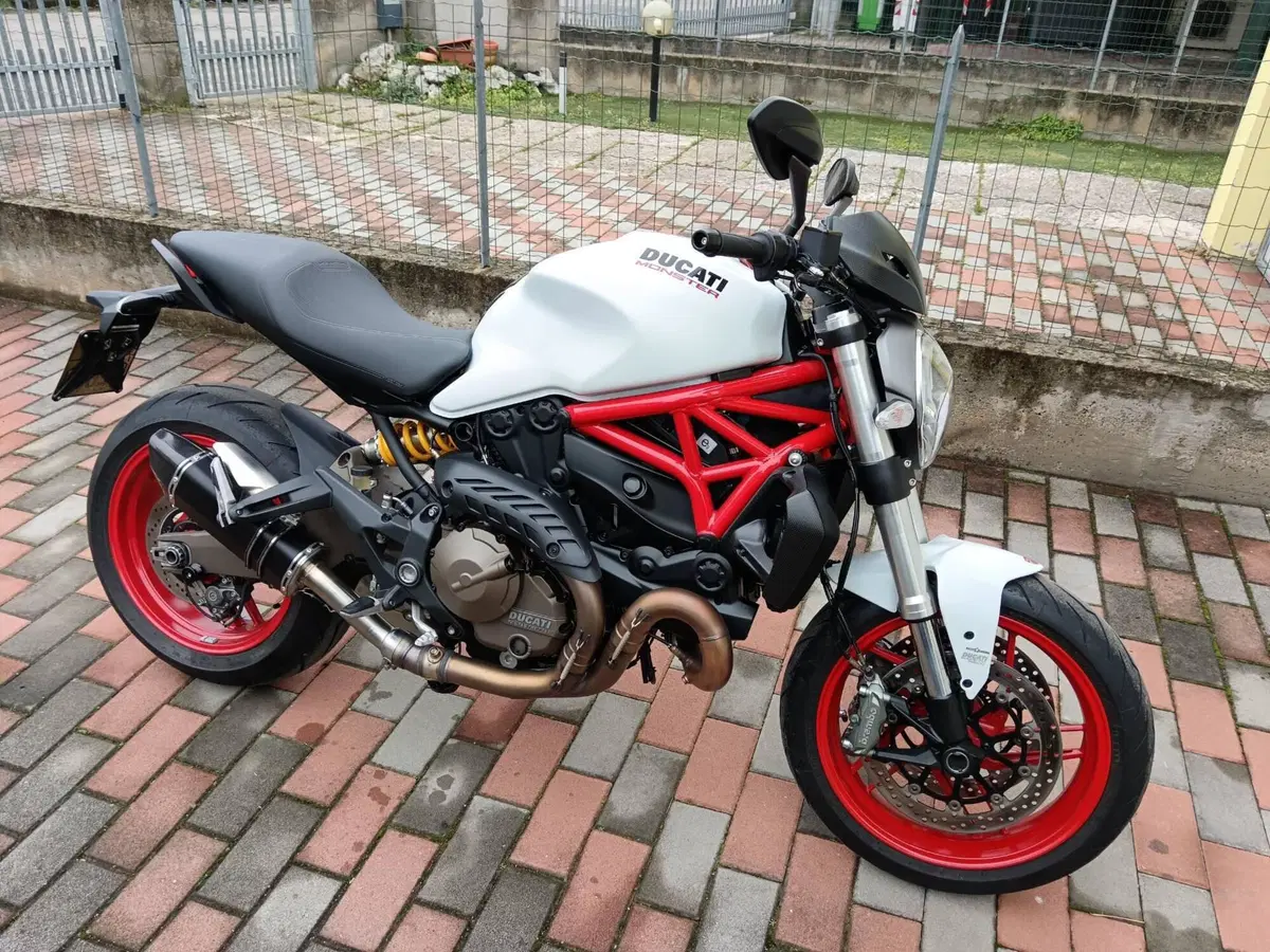 Ducati Monster 821 ABS (2014 - 17)