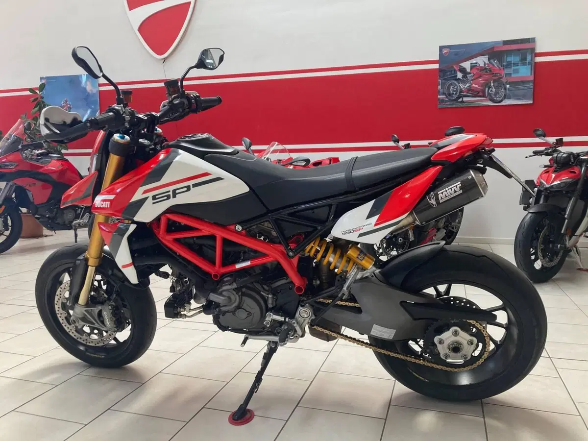 Ducati Hypermotard 950 SP (2022 - 25) (4)