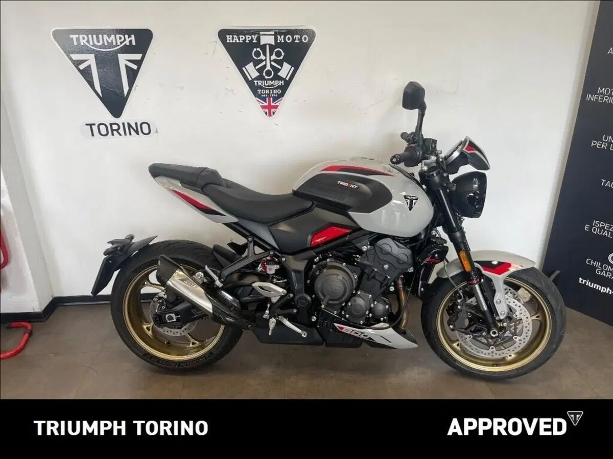 Triumph Trident 800 (2026)