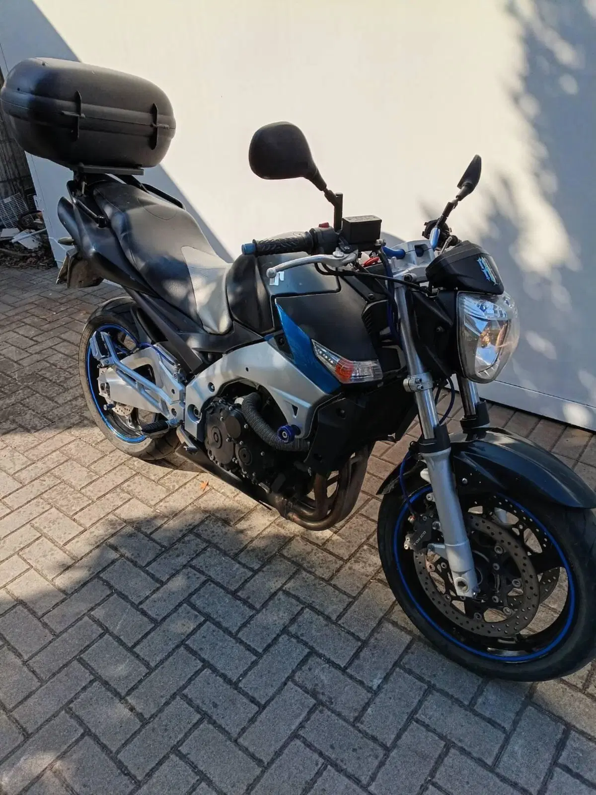 Suzuki GSR 600 (2006 - 11) (6)