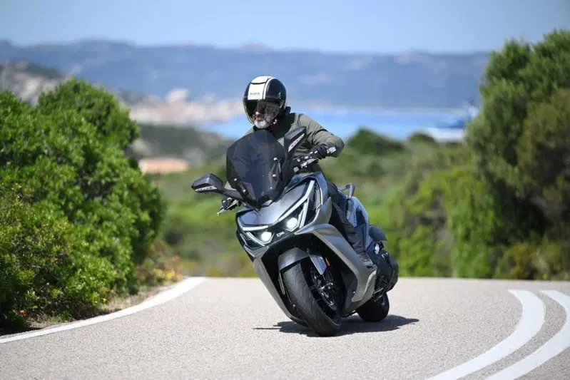 Il nuovo Cruisym 400 durante il nostro test
