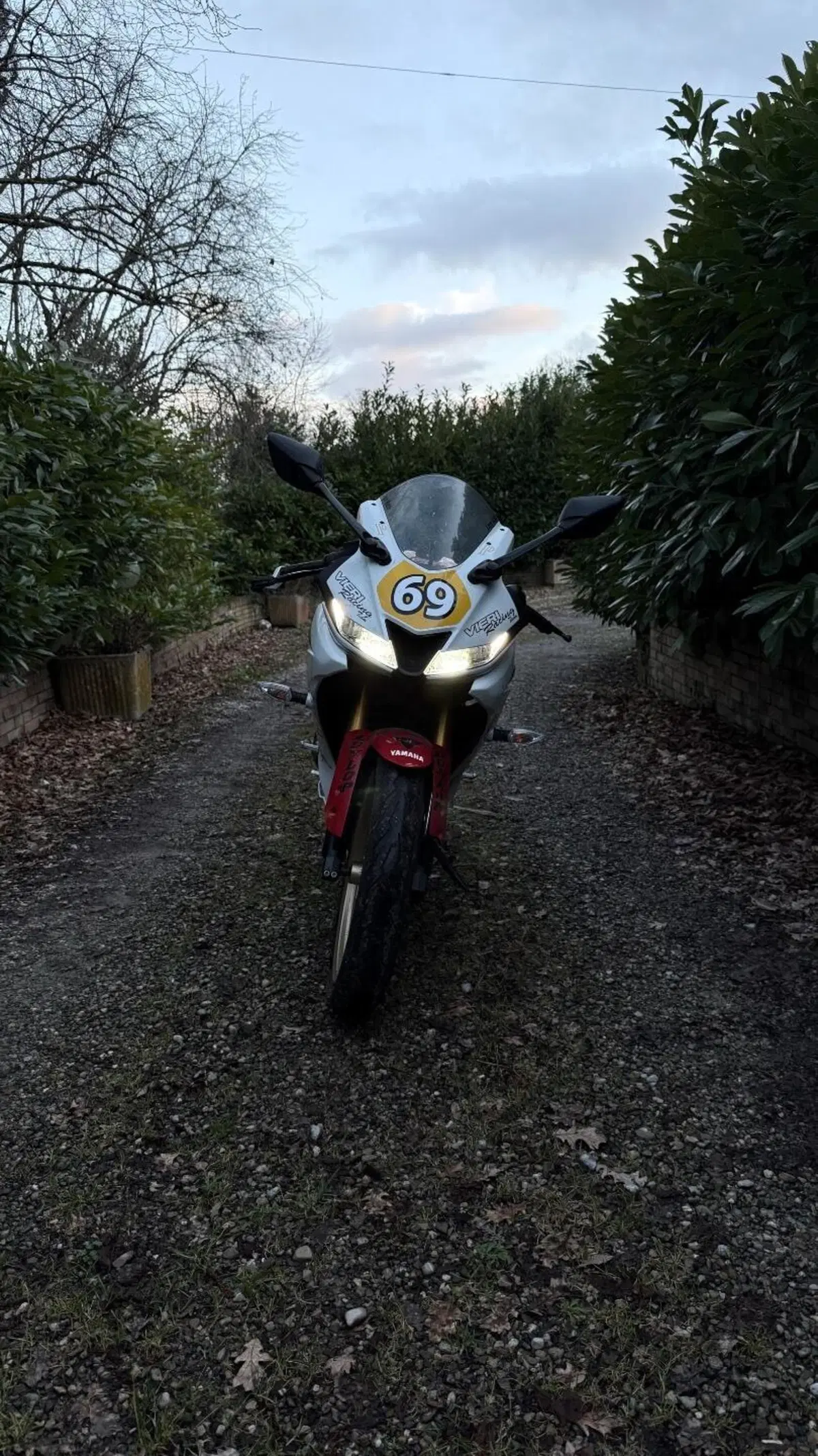 Yamaha YZF R125 (2023 - 26) (4)
