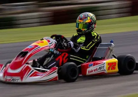Verso il tour asiatico: l'allenamento speciale di Bezzecchi in go-kart