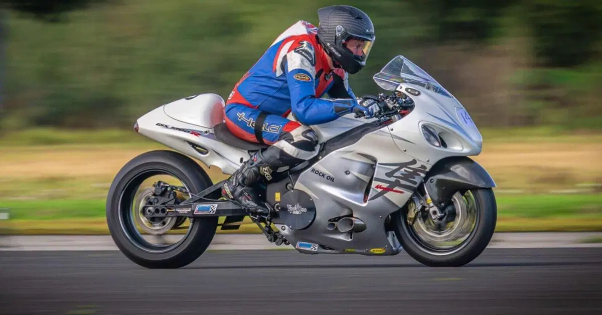 Il sogno diventa realtà: Talan Skeels-Piggins supera i 322 km/h su una Suzuki Hayabusa