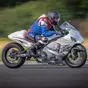Il sogno diventa realtà: Talan Skeels-Piggins supera i 322 km/h su una Suzuki Hayabusa