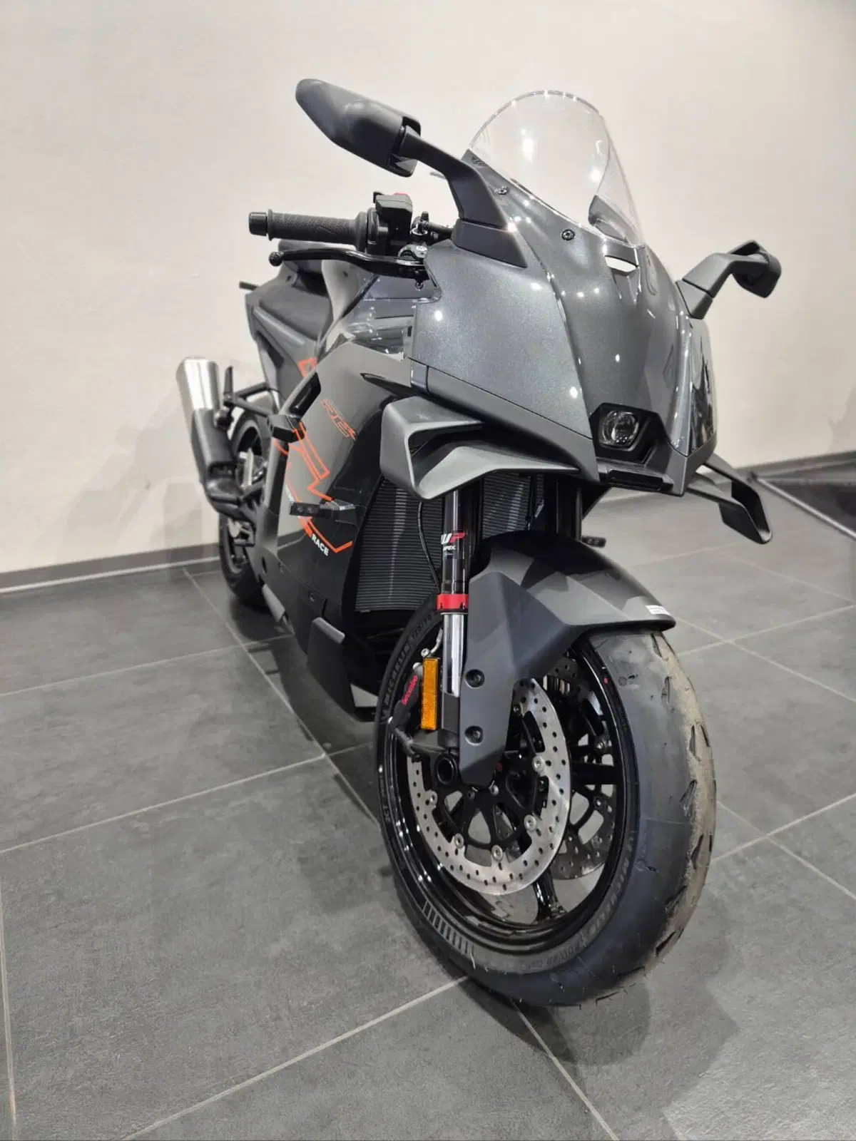 KTM 990 RC R (2026) (4)
