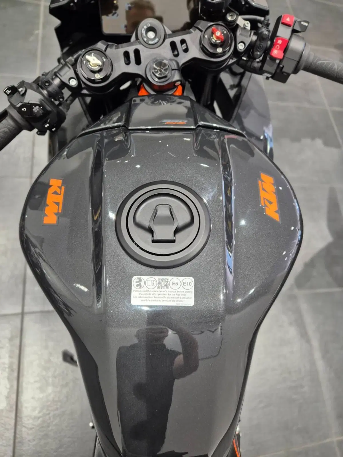 KTM 990 RC R (2026) (19)
