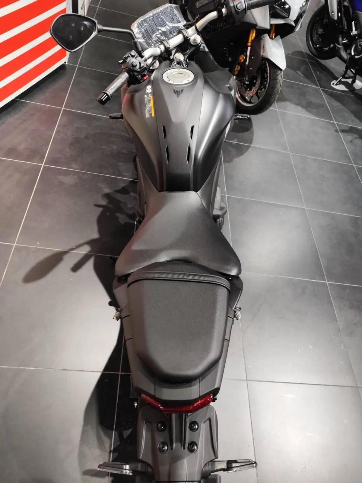 Yamaha MT-07 Y-AMT (2025 - 26) (6)
