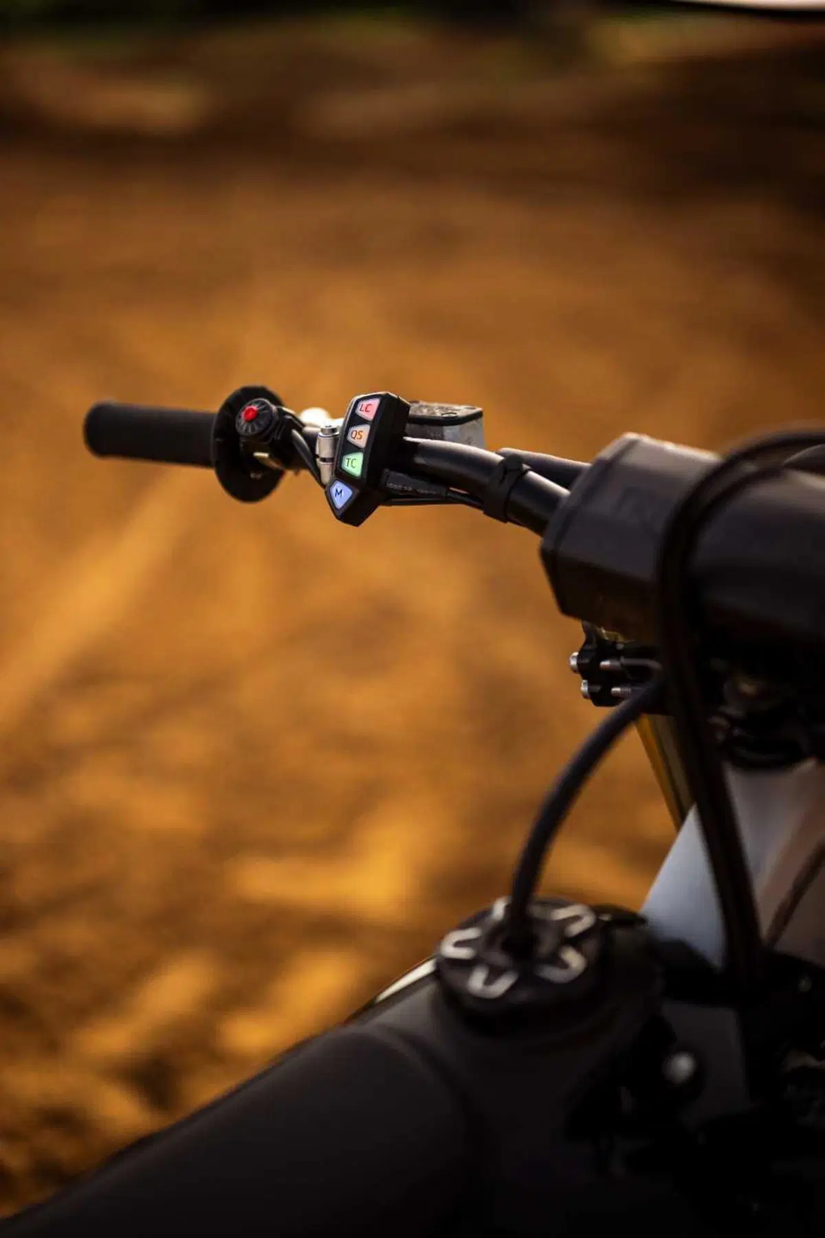 Triumph aggiorna la moto campione del mondo, la TF 250-X 2027 (22)