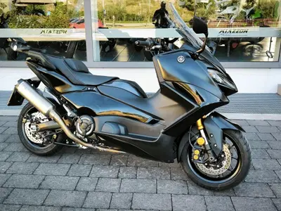 Yamaha T-Max 560 Tech Max (2025 - 26) usata