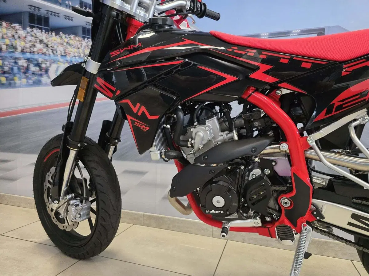 Swm SM 125 R (2025 - 26) (13)