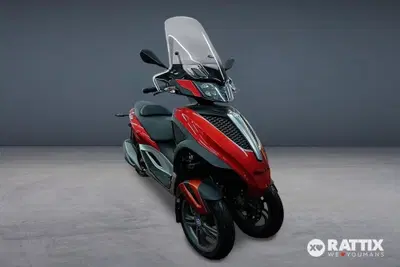 Piaggio Mp3 300 LT Yourban Sport (2017 - 19) usata