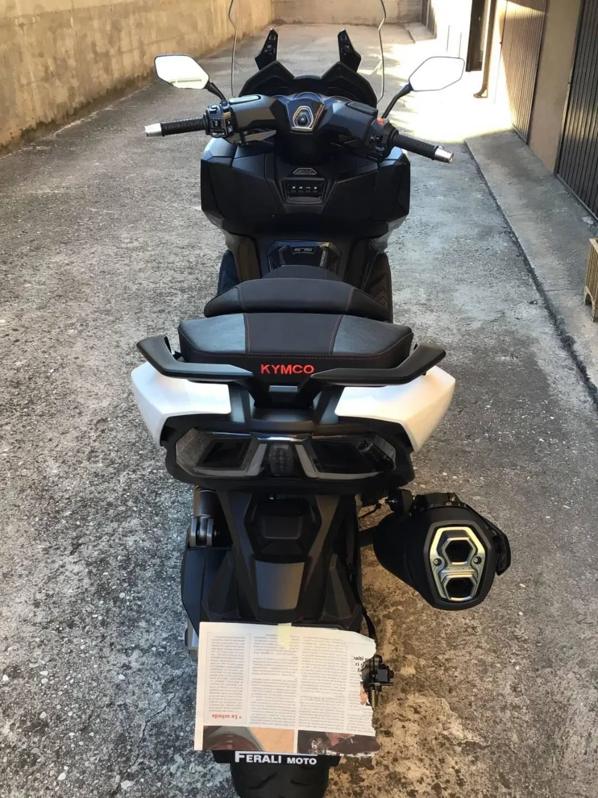 Kymco AK 575 Premium (2025 - 26) (3)
