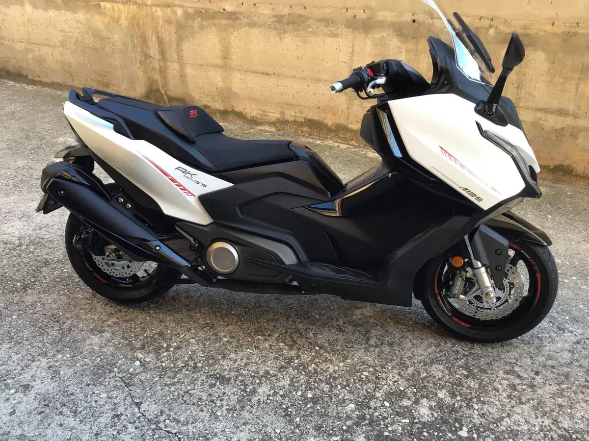 Kymco AK 575 Premium (2025 - 26) (5)