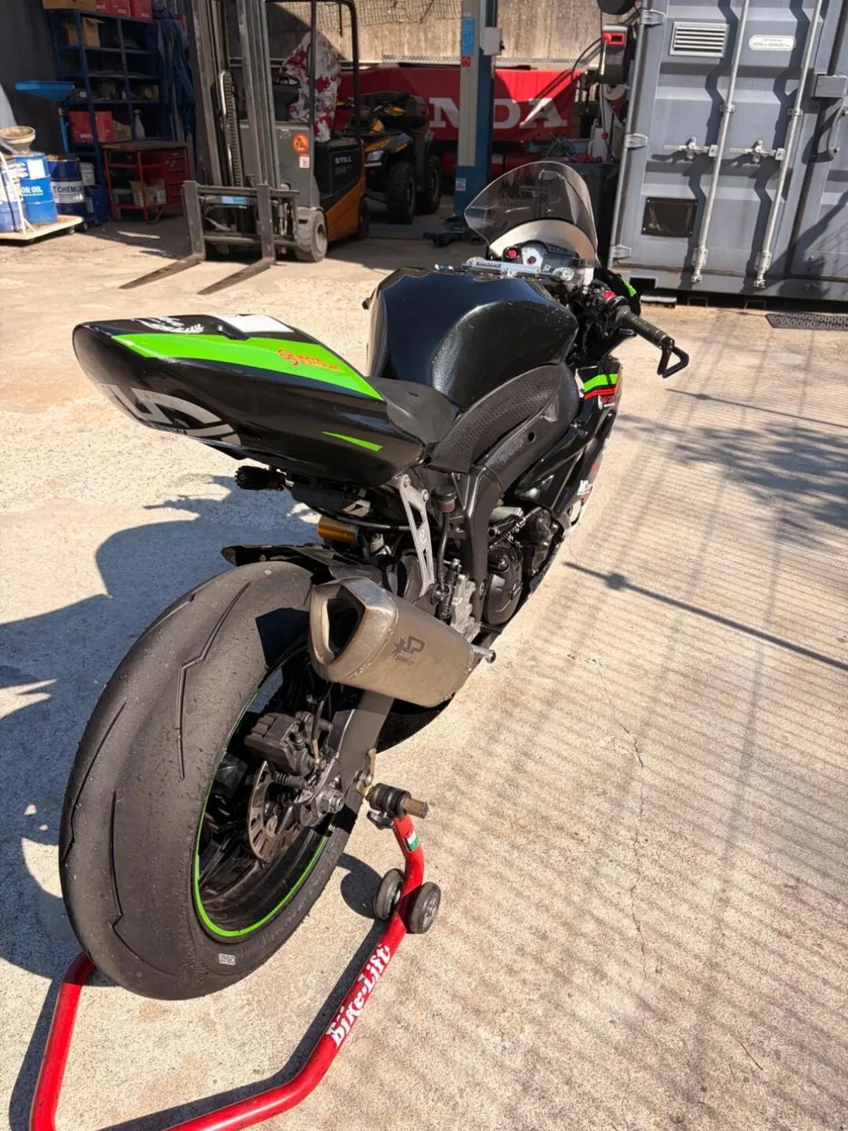 Kawasaki Ninja 600 ZX-6R (2009 - 16) (5)