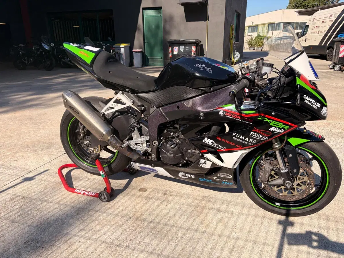 Kawasaki Ninja 600 ZX-6R (2009 - 16) (11)