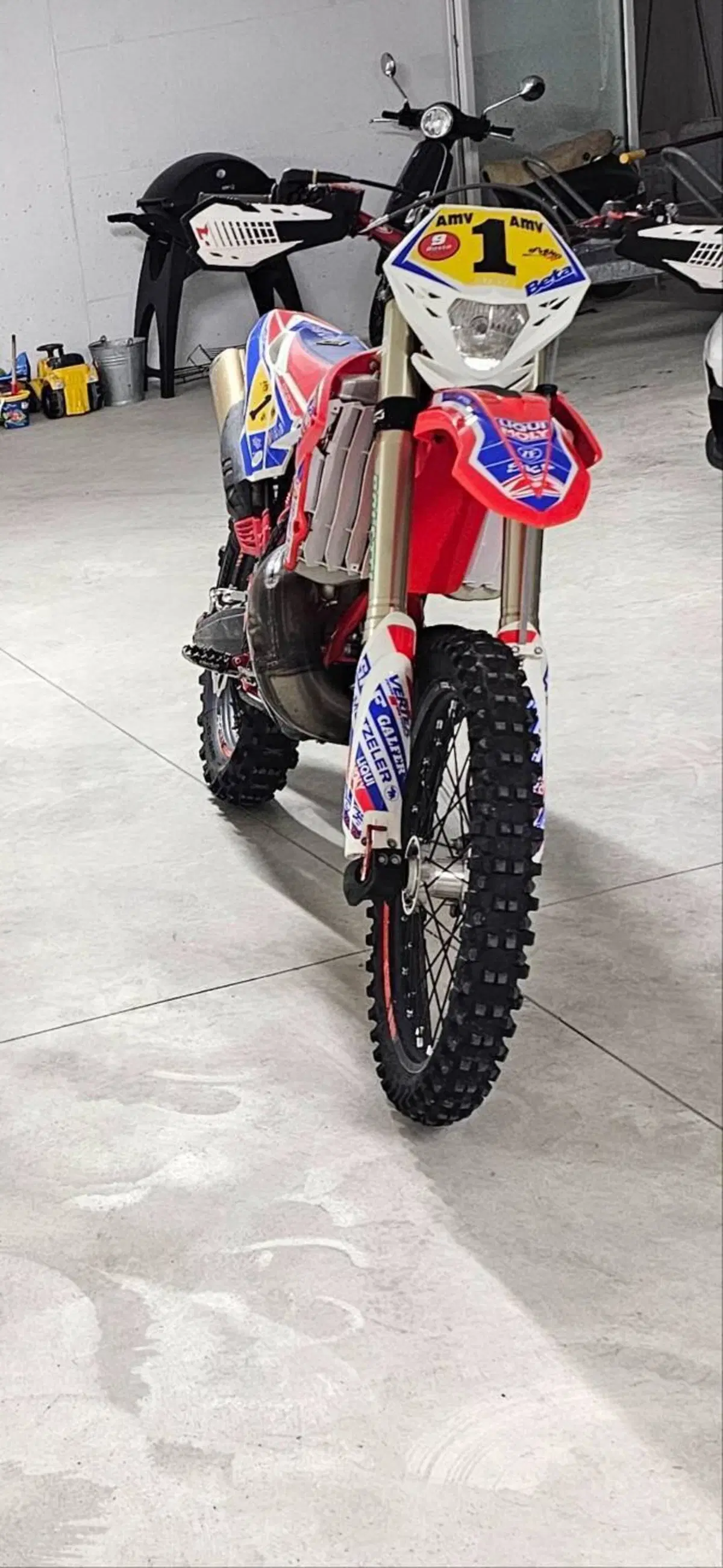 Betamotor RR 300 2T Enduro (2019) (2)