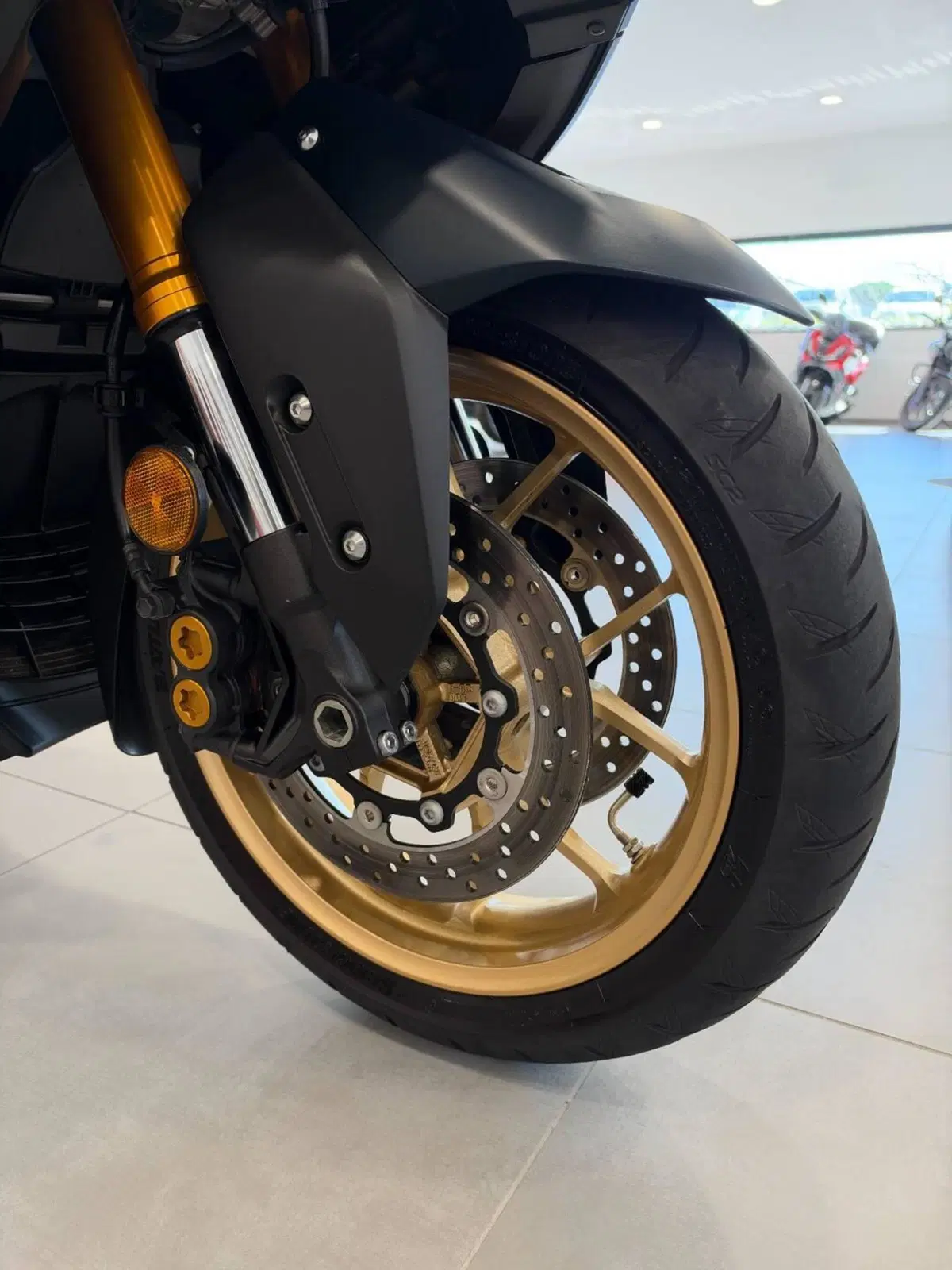 Yamaha T-Max 560 Tech Max (2022 - 24) (18)