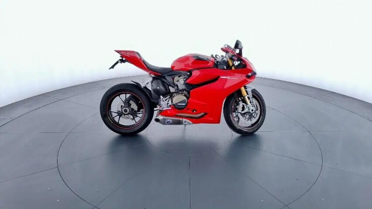 Ducati 1199 Panigale S Tricolore (2012 - 14) (4)