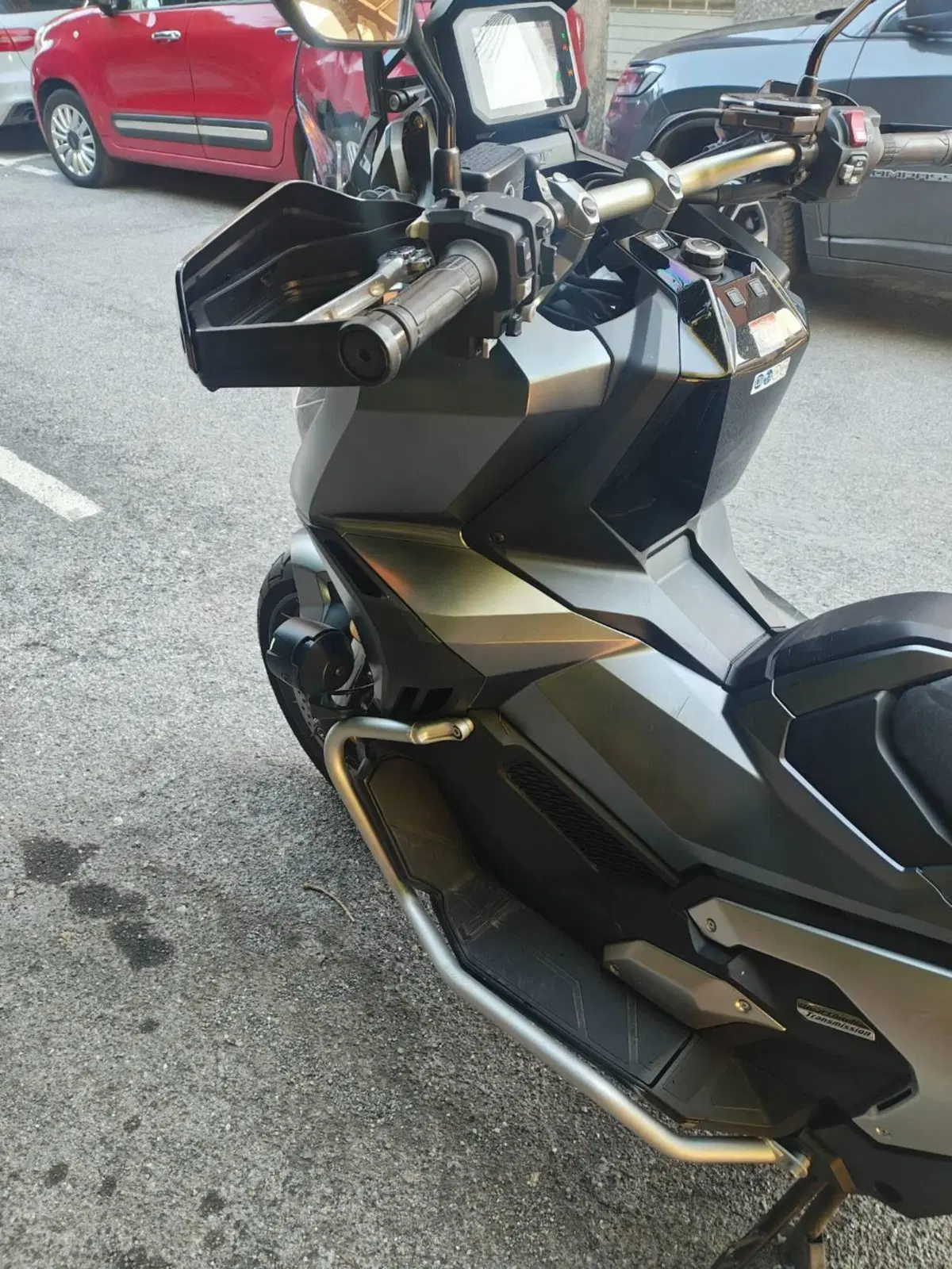 Honda X-ADV 750 DCT Travel (2021 - 24) (7)