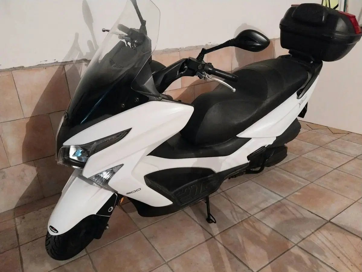 Kymco X-Town 300i ABS (2016 - 20) (5)