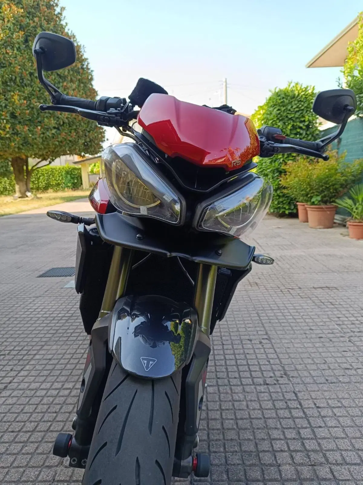 Triumph Street Triple 765 RS (2023 - 26) (2)
