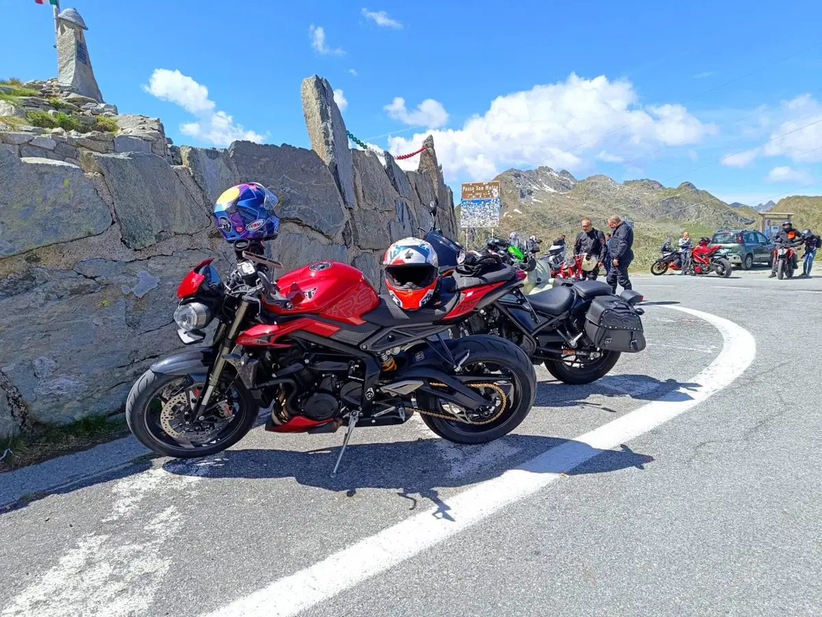 Triumph Street Triple 765 RS (2023 - 26) (11)