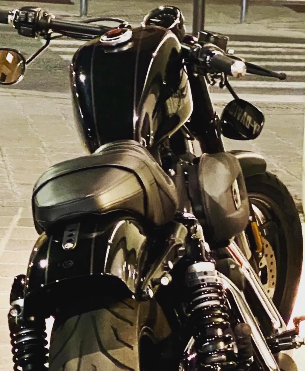 Harley-Davidson 1200 Custom (2017) - XL 1200C