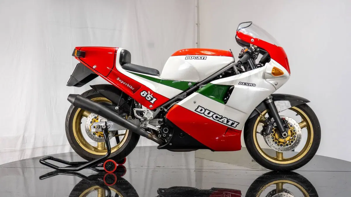 Ducati 851 TRICOLORE (6)