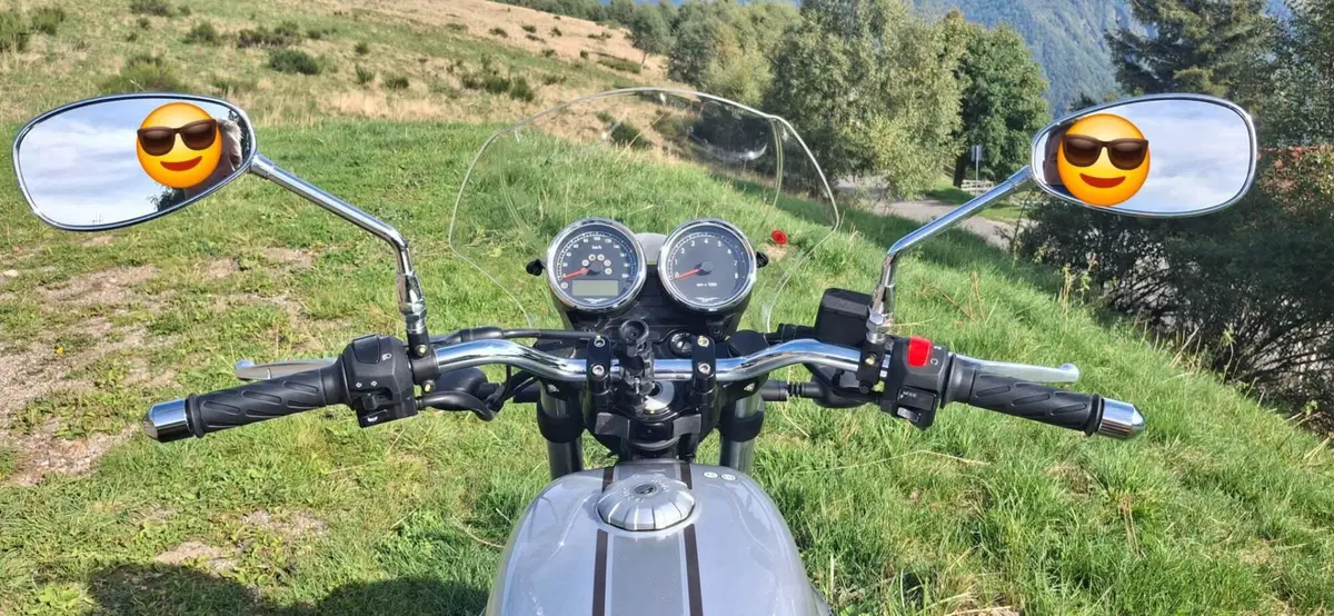 Moto Guzzi V7 III Special (2017 - 20) (6)