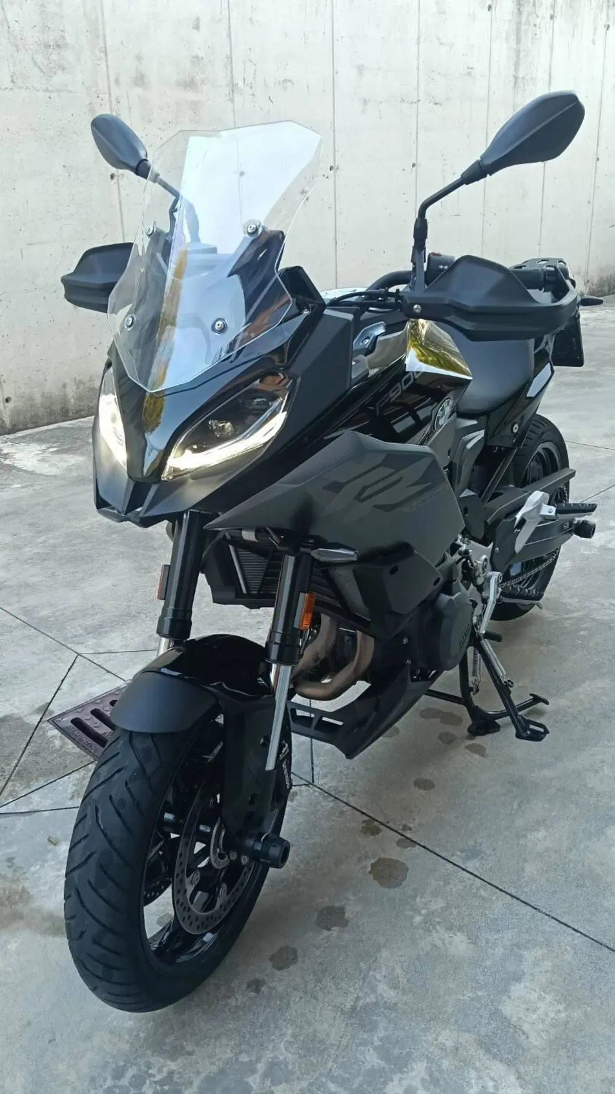 Bmw F 900 XR (2025 - 27) (3)