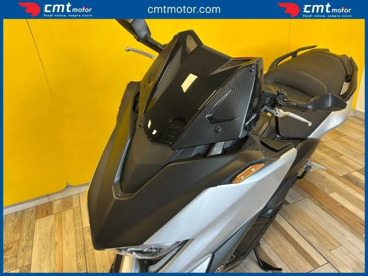 Yamaha T-Max 530 SX (2017 - 19) (8)