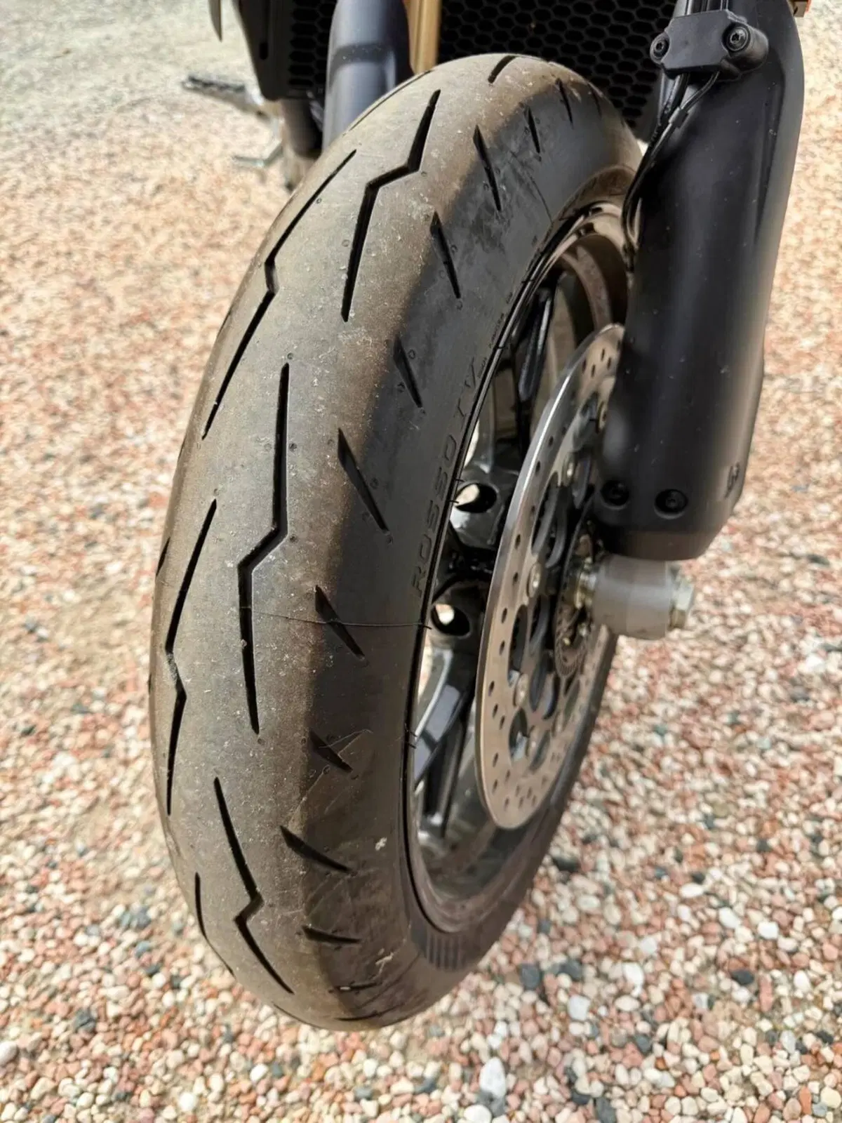 Ducati Hypermotard 698 Mono (2024 - 26) (6)