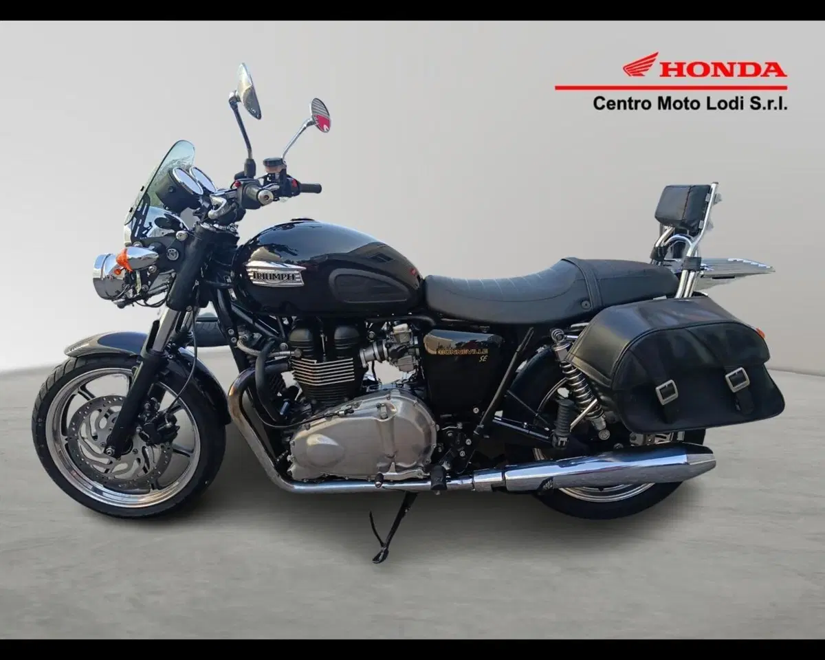 Triumph Bonneville SE (2009 - 13) (3)