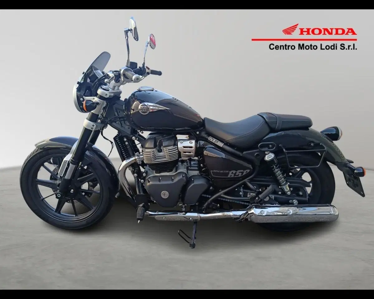 Royal Enfield Super Meteor 650 (2023 - 26) (3)