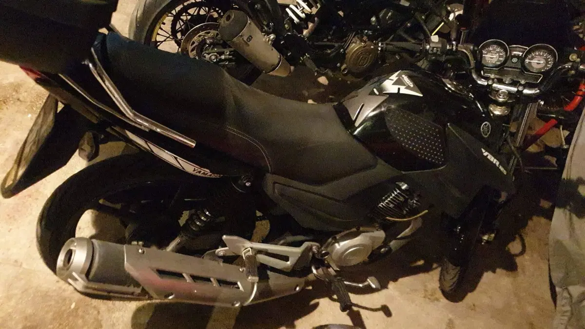 Yamaha YBR 125 (2010 - 13) (4)