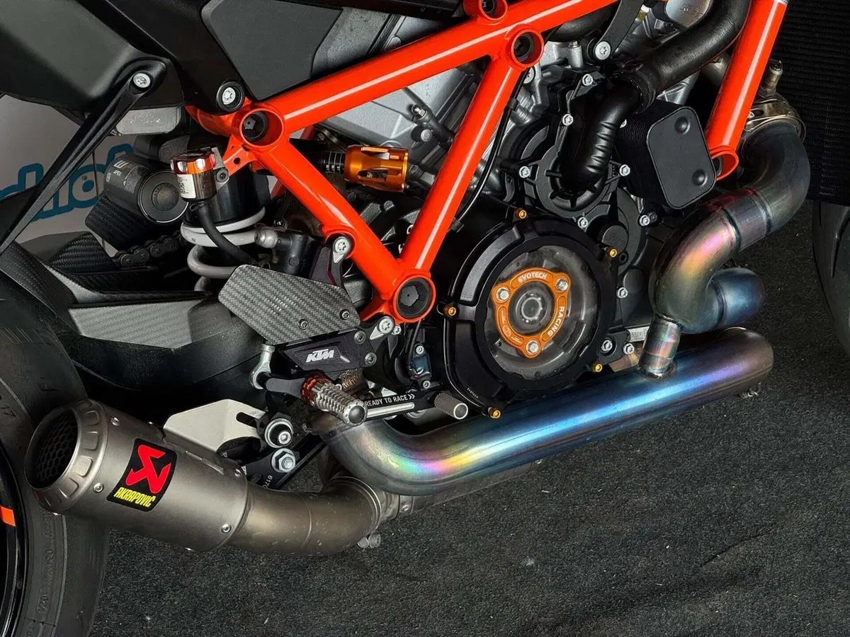 KTM 1390 Super Duke R (2024 - 26) (6)